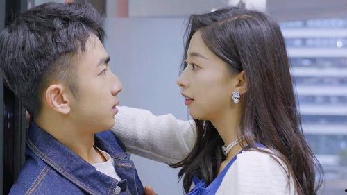 天后退婚我歌神马甲藏不住了,一场意外的爱情风暴